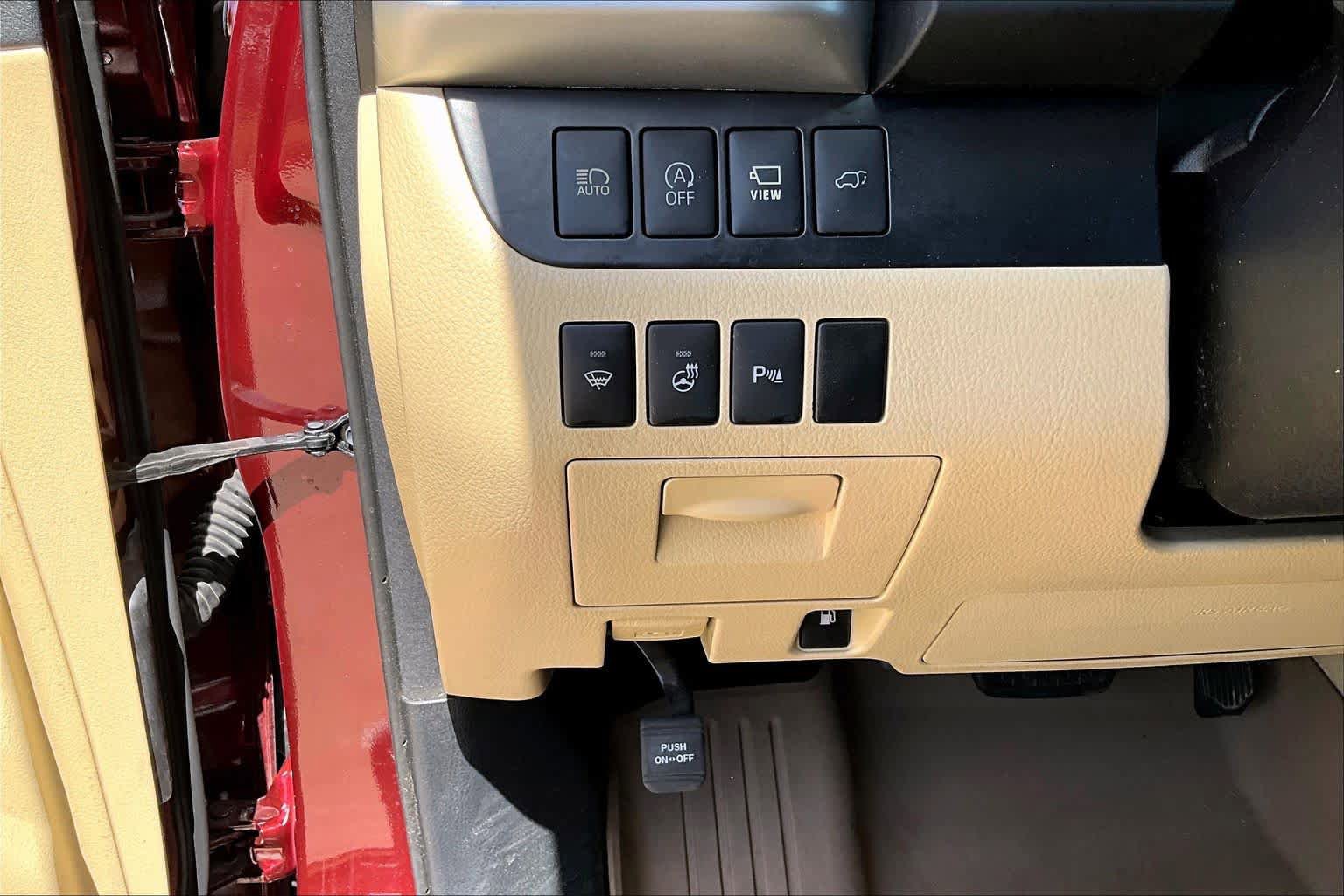 Used 2017 Toyota Highlander Limited Platinum FWD image 34
