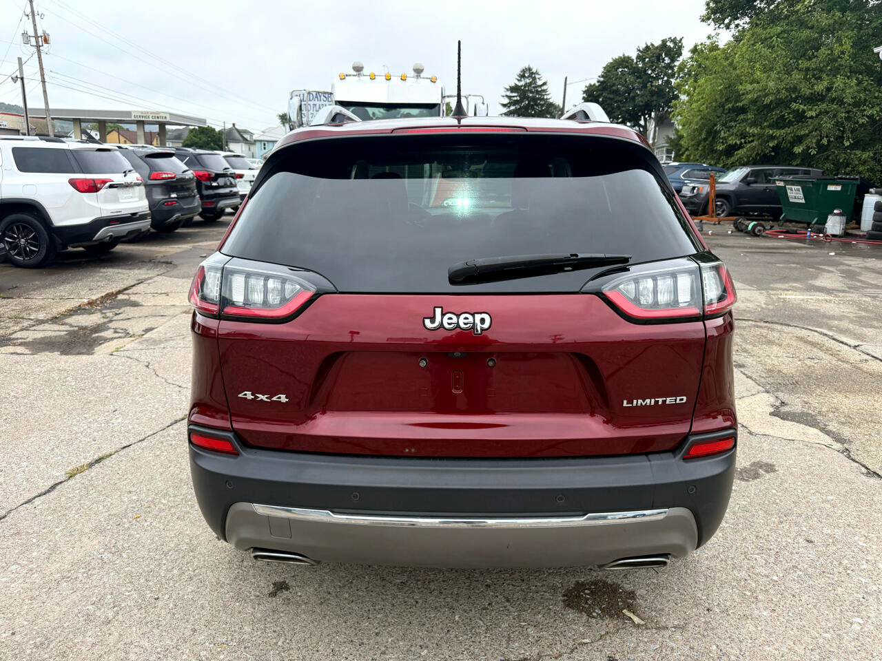 Used 2019 Jeep Cherokee Limited image 8