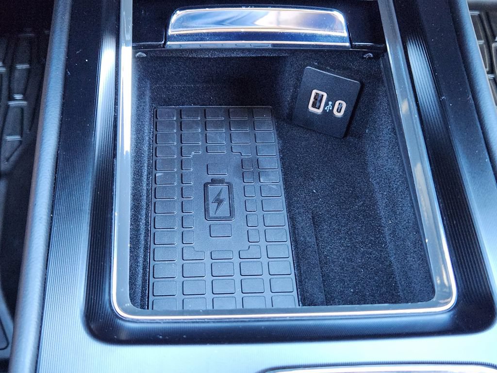 Used 2025 Lincoln Corsair AWD w/ Equipment Group 101A image 31