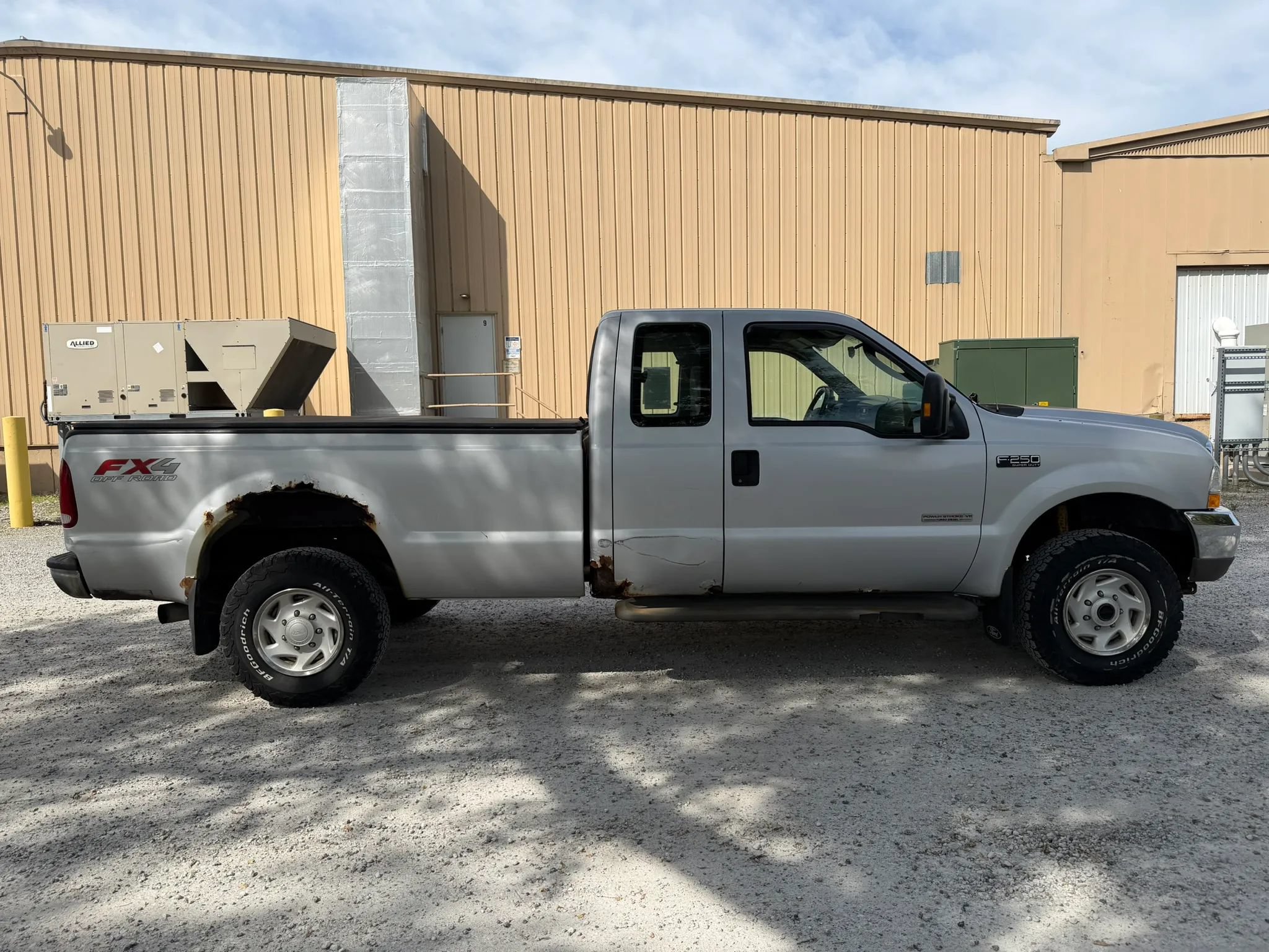 Used 2004 Ford F250 XLT AWD/4WD image 4