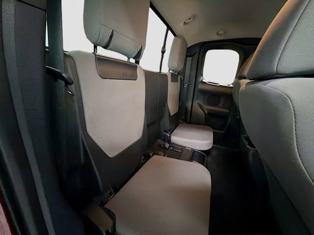 Used 2018 Toyota Tacoma SR5 image 21