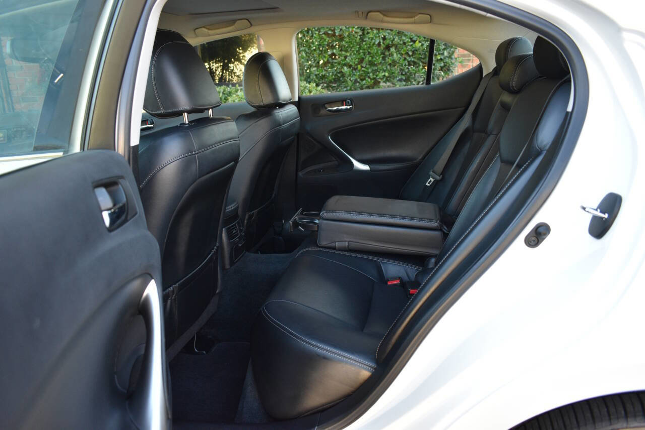 Used 2011 Lexus IS 250 AWD image 9