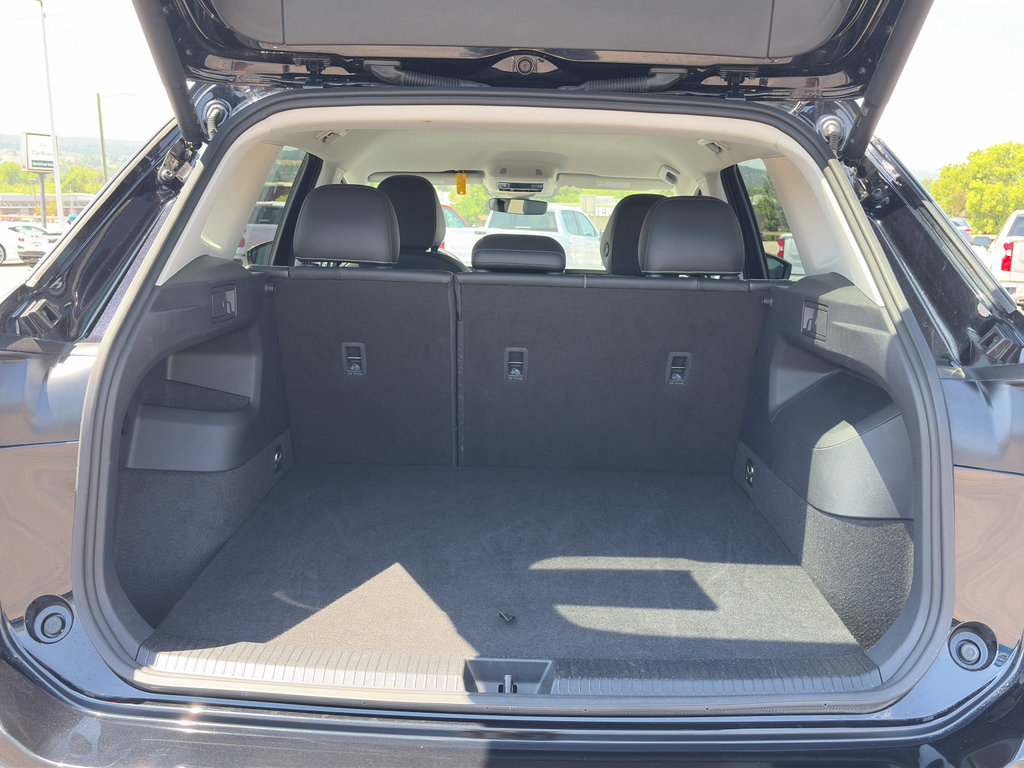 Used 2026 Volkswagen Tiguan SE AWD/4WD image 28