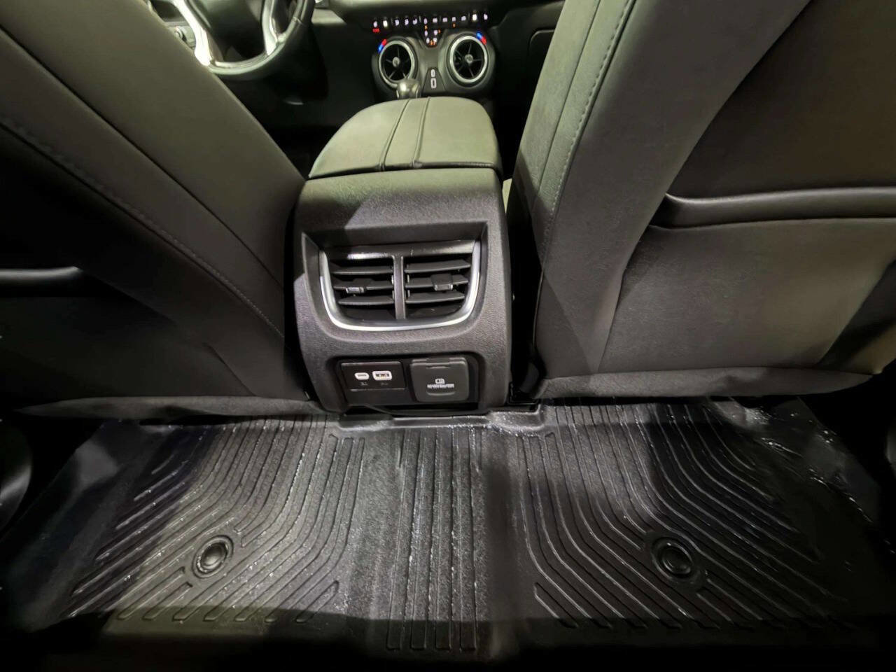 Used 2022 Chevrolet Blazer LT w/ Sound & Technology Package FWD image 26