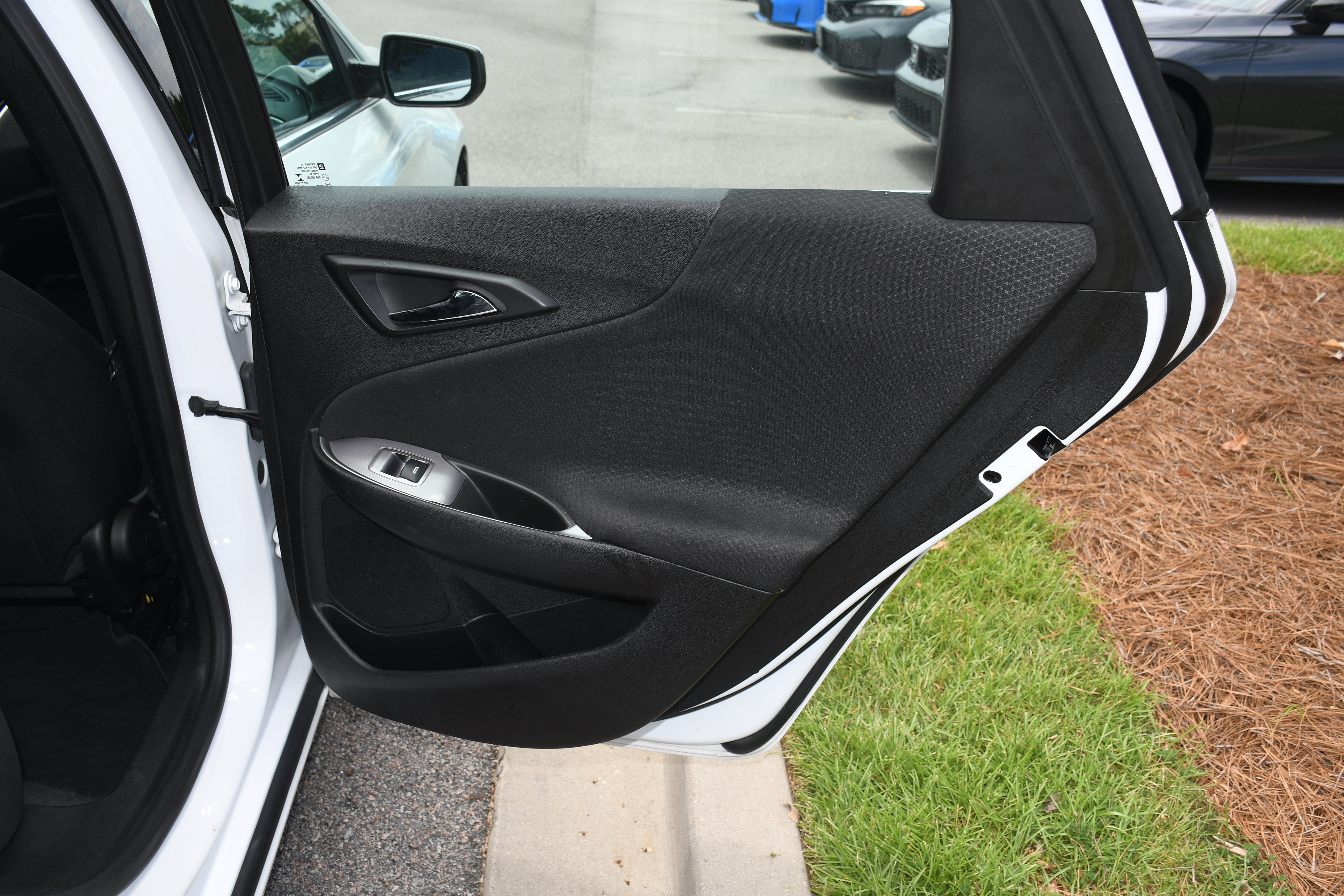 Used 2024 Chevrolet Malibu LT FWD image 17