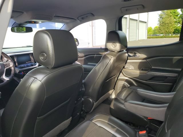 Used 2021 GMC Acadia SLT w/ Elevation Edition FWD image 9