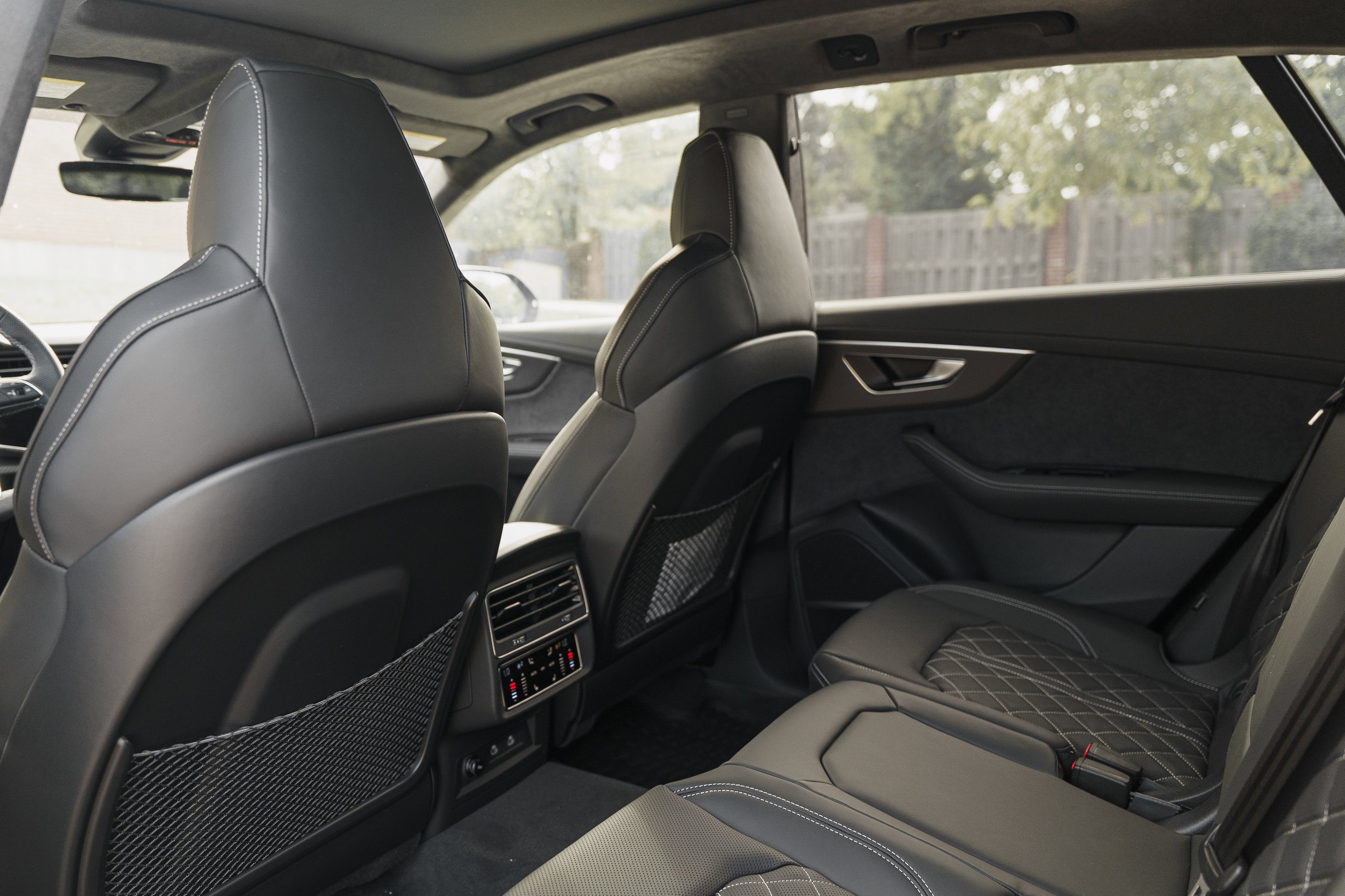 New 2026 Audi SQ8 Prestige image 27