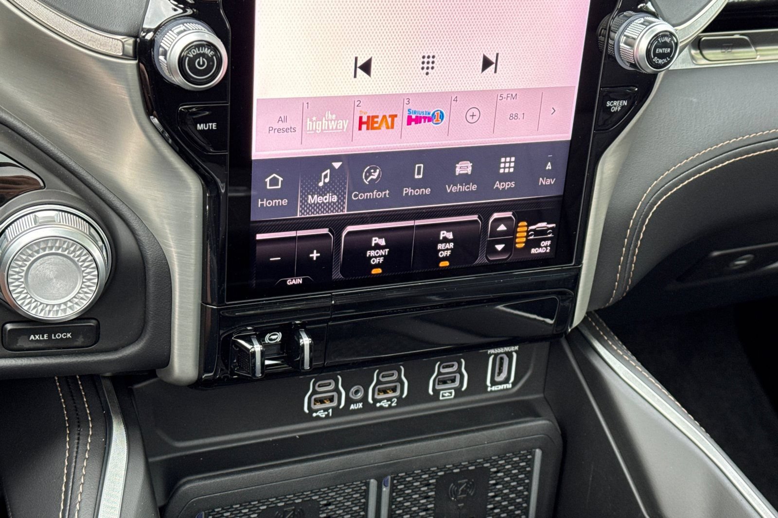 New 2026 RAM 1500 Tungsten AWD/4WD image 19