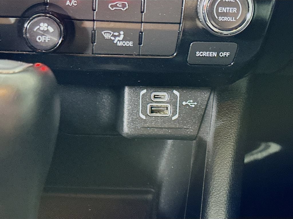 Used 2024 Jeep Compass Latitude AWD/4WD image 30