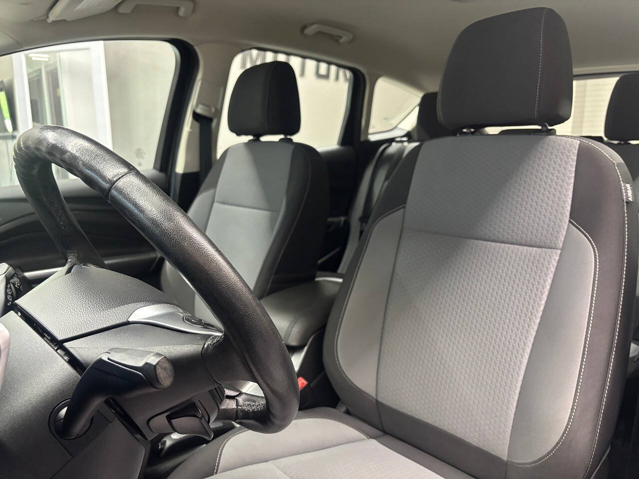 Used 2017 Ford C-MAX SE FWD image 15