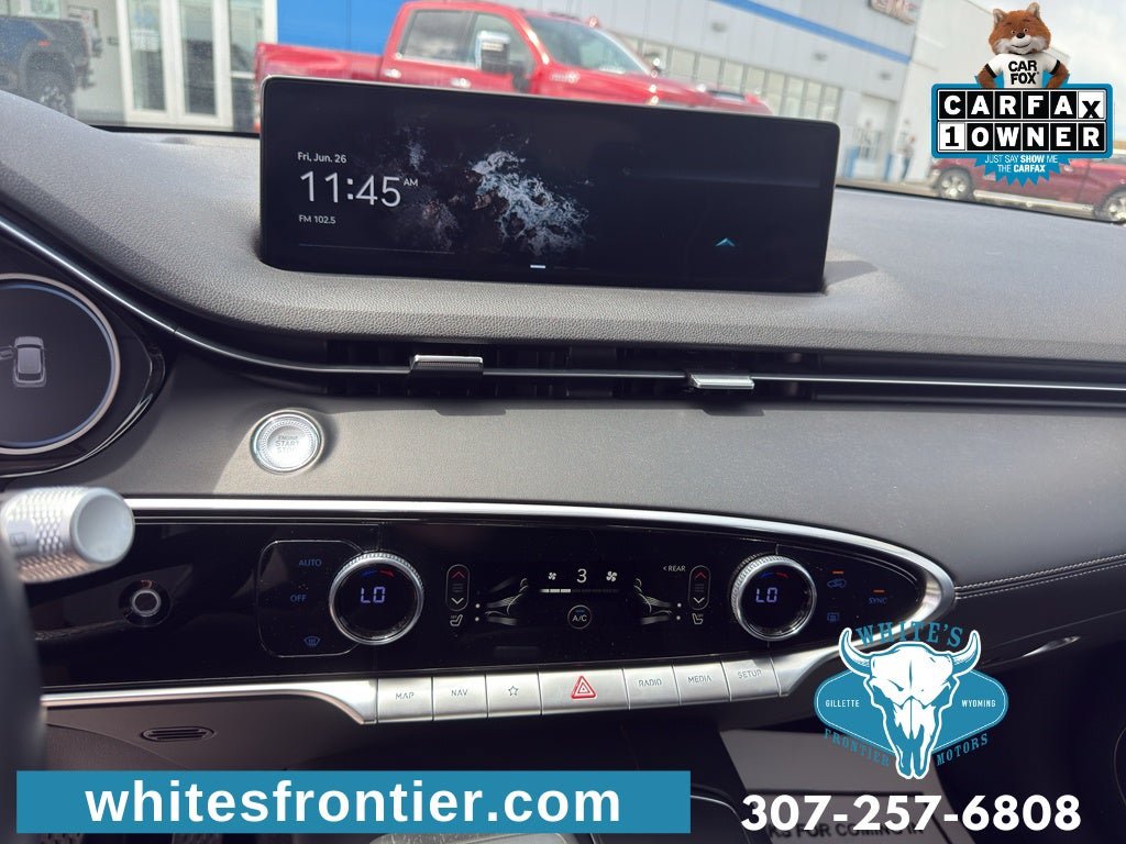 Used 2025 Genesis GV70 2.5T AWD/4WD image 14