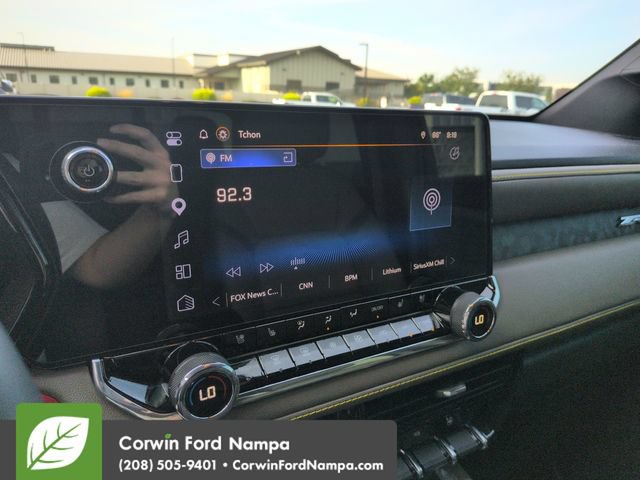Used 2024 Chevrolet Colorado ZR2 w/ ZR2 Convenience Package III AWD/4WD image 16