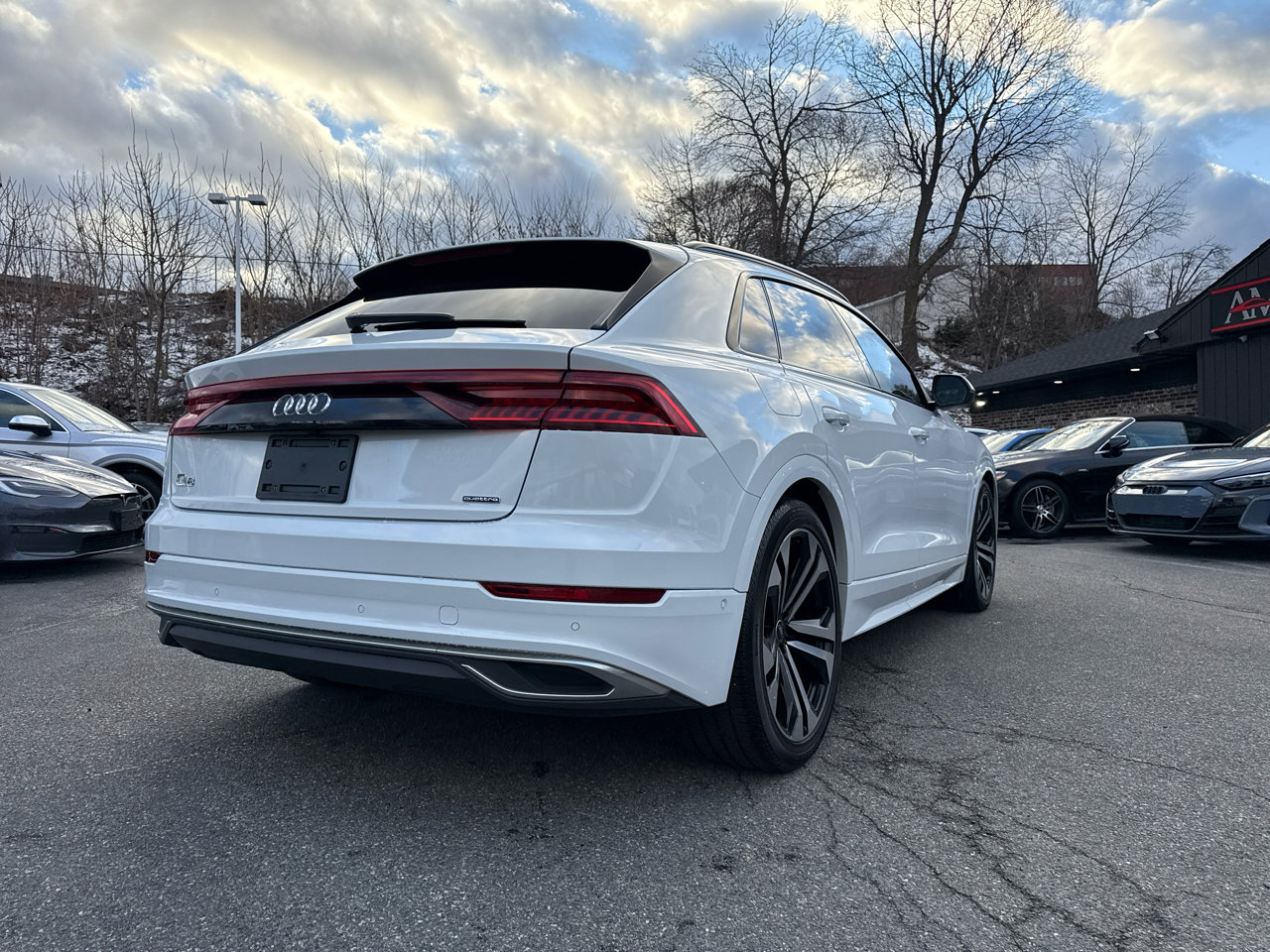 Used 2021 Audi Q8 Prestige w/ Prestige Package image 13