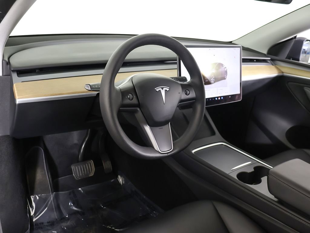 Used 2023 Tesla Model Y Long Range image 29