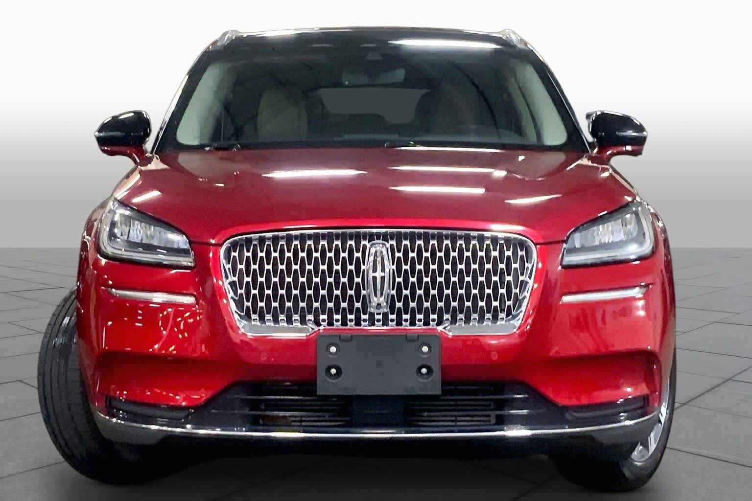 Used 2022 Lincoln Corsair Reserve w/ Equipment Group 201A AWD/4WD image 4