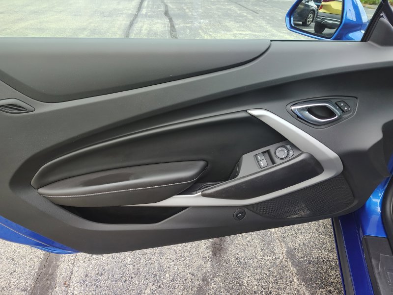 Certified 2018 Chevrolet Camaro LT RWD image 17