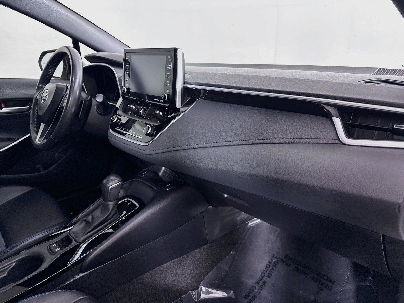 Certified 2022 Toyota Corolla XSE FWD image 40