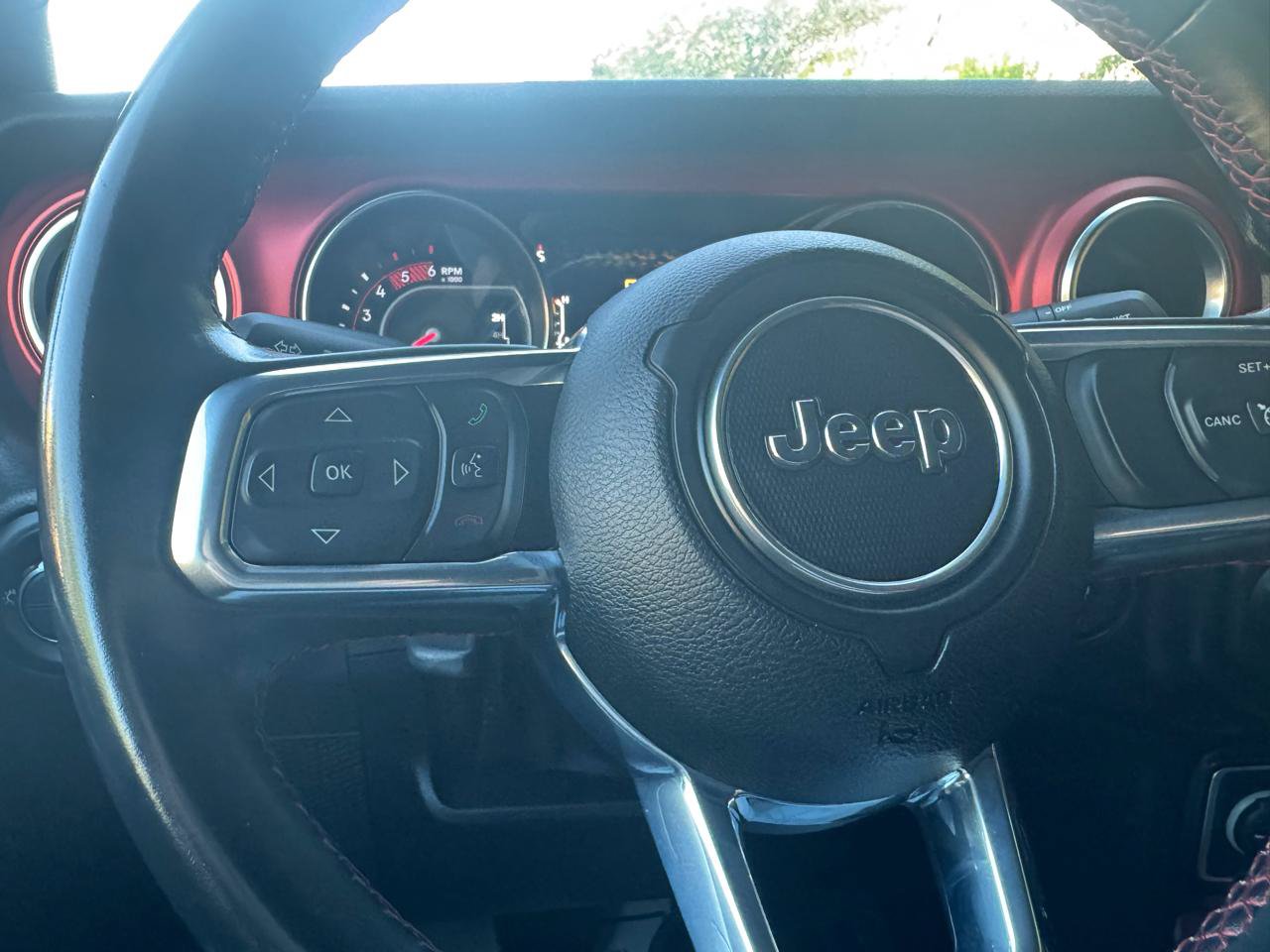 Used 2022 Jeep Gladiator Rubicon AWD/4WD image 31
