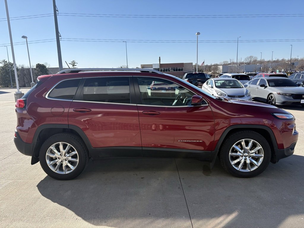 Used 2015 Jeep Cherokee Limited image 4