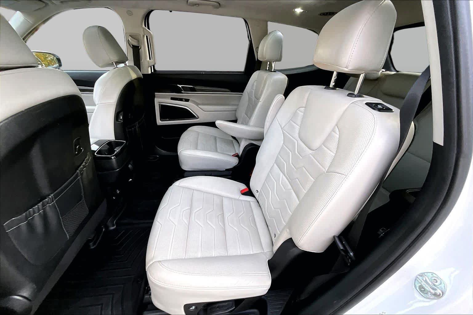 Used 2020 Kia Telluride SX w/ SX Prestige Package AWD/4WD image 19
