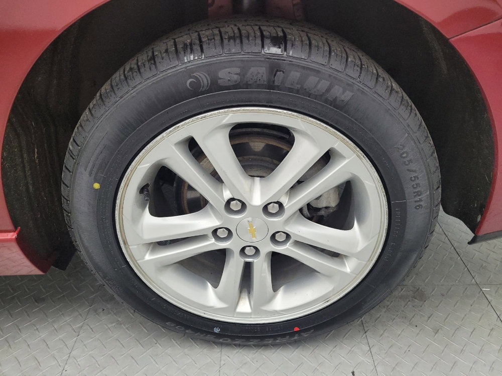 Used 2017 Chevrolet Cruze LT w/ Convenience Package image 31