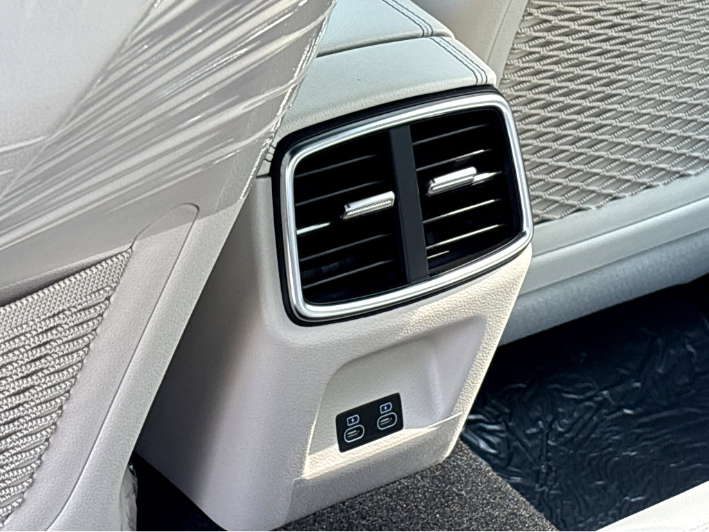 New 2026 Genesis G70 2.5T image 33