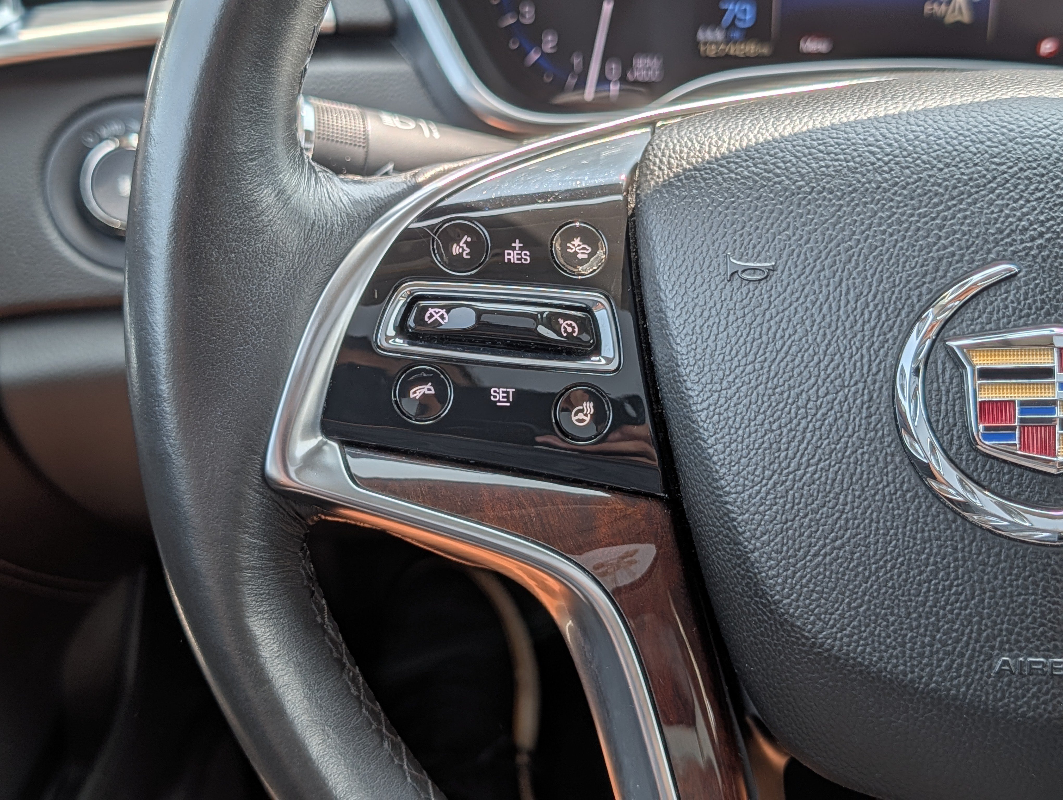 Used 2013 Cadillac SRX Premium AWD/4WD image 26