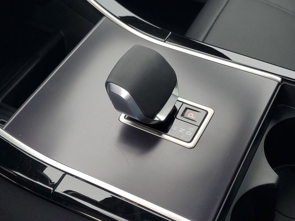 Used 2026 Land Rover Range Rover Velar Dynamic SE AWD/4WD image 24