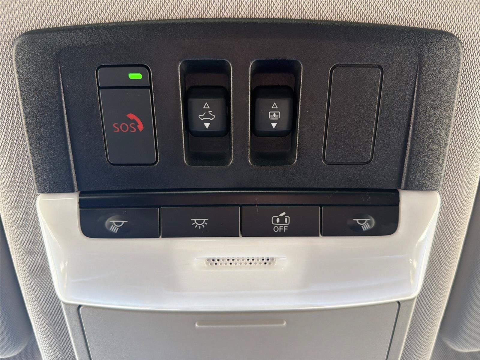 Used 2023 Nissan Rogue Platinum AWD/4WD image 12