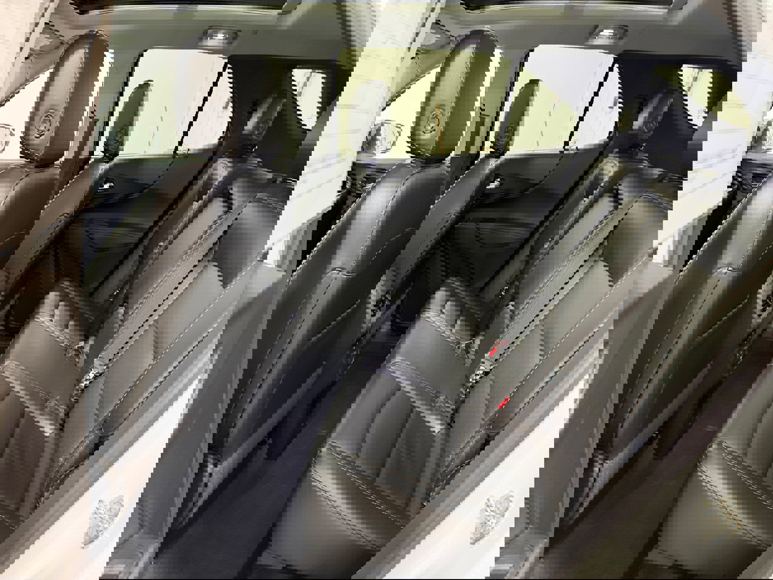 Used 2019 Chevrolet Equinox Premier image 29