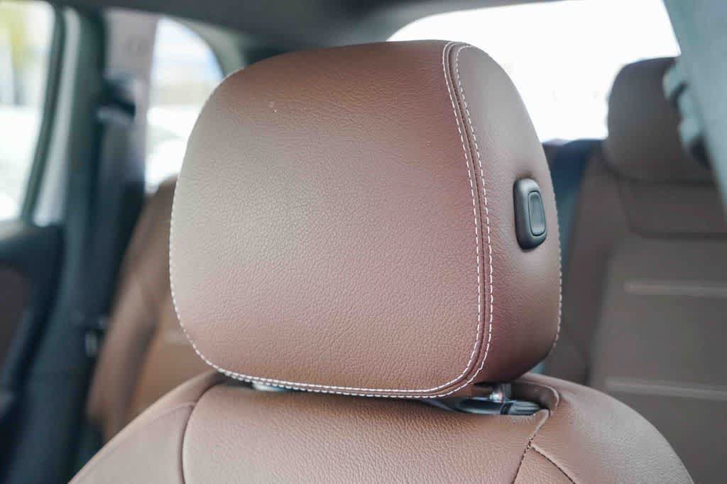 Used 2022 Mercedes-Benz GLB 250 image 24