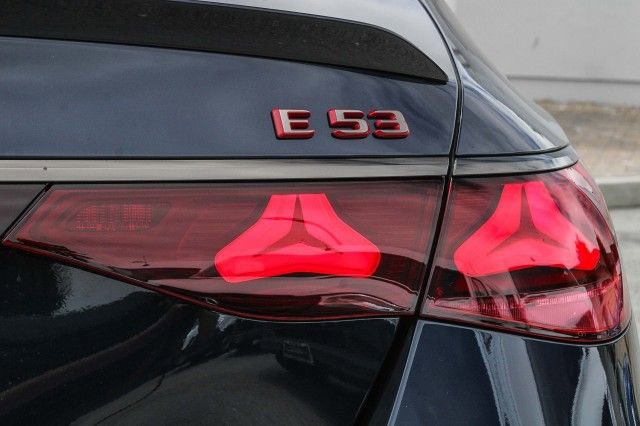 New 2025 Mercedes-Benz E 53 AMG e 4MATIC Sedan image 9