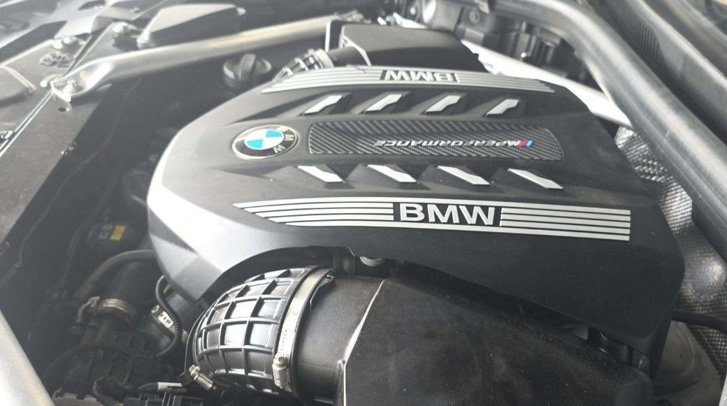 Used 2021 BMW X6 M50i w/ Premium Package AWD/4WD image 31