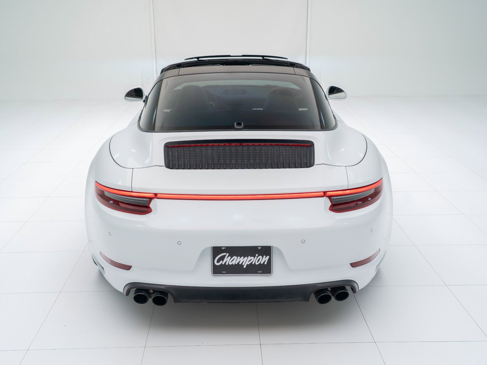 Certified 2019 Porsche 911 Targa 4S AWD/4WD image 10