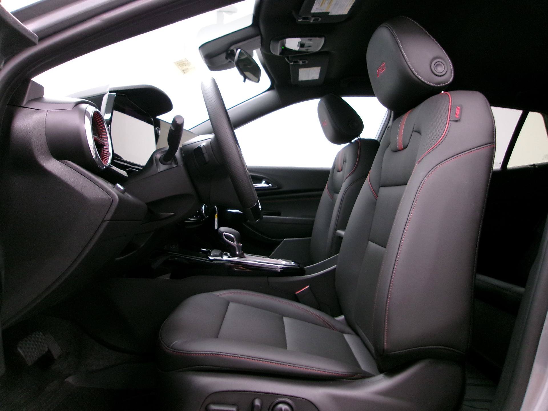 New 2026 Chevrolet Trax RS w/ Driver Confidence Package FWD image 8