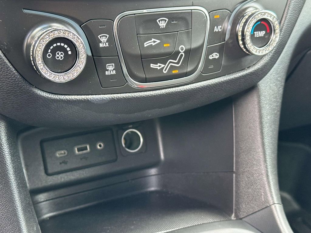 Used 2021 Chevrolet Equinox LT FWD image 6