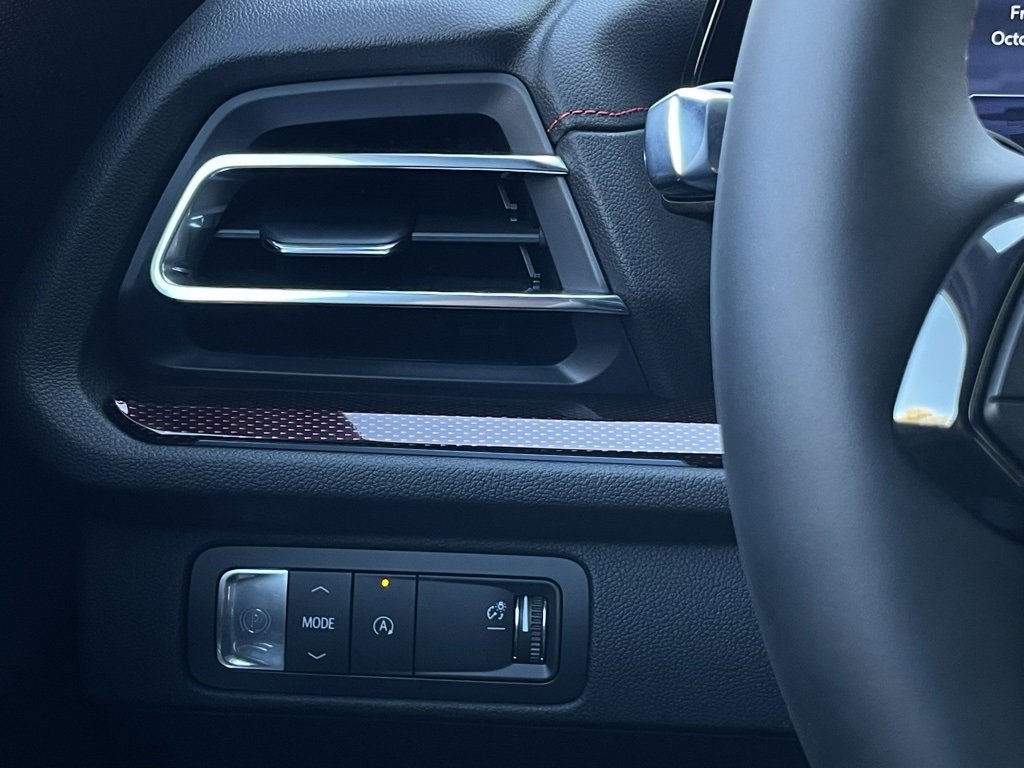 New 2026 Chevrolet Traverse RS image 15