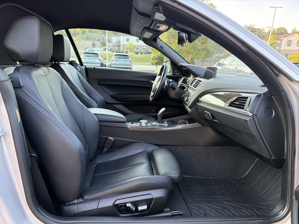 Used 2017 BMW 230i Convertible RWD image 15