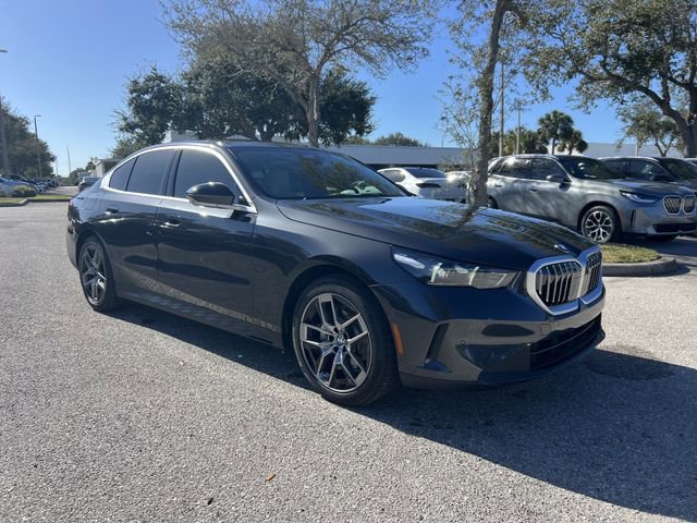 New 2026 BMW 530i w/ Premium Package image 1