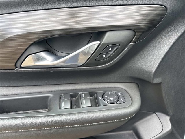 Used 2022 GMC Terrain SLE w/ Elevation Edition image 25