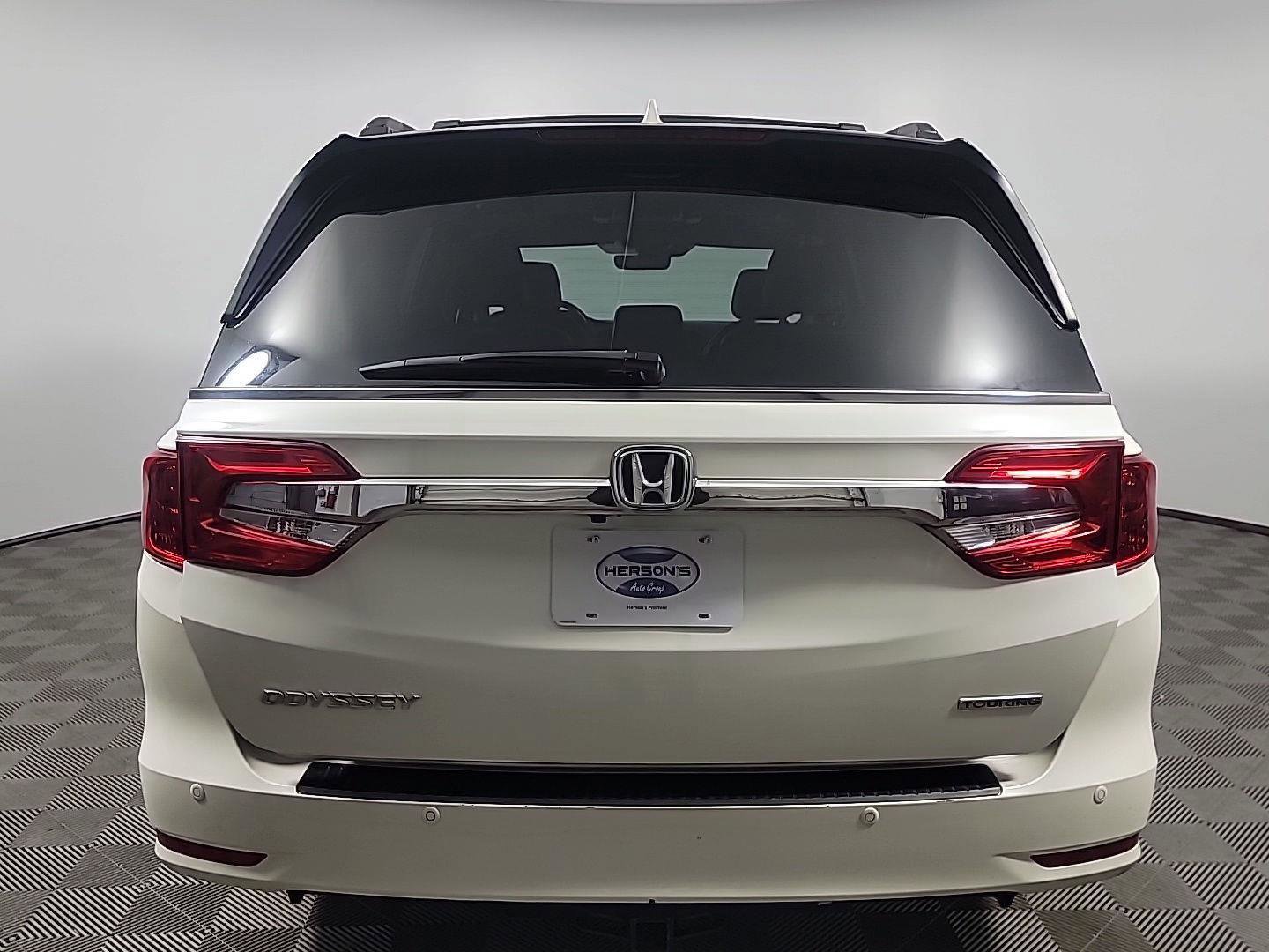 Certified 2019 Honda Odyssey Touring image 5