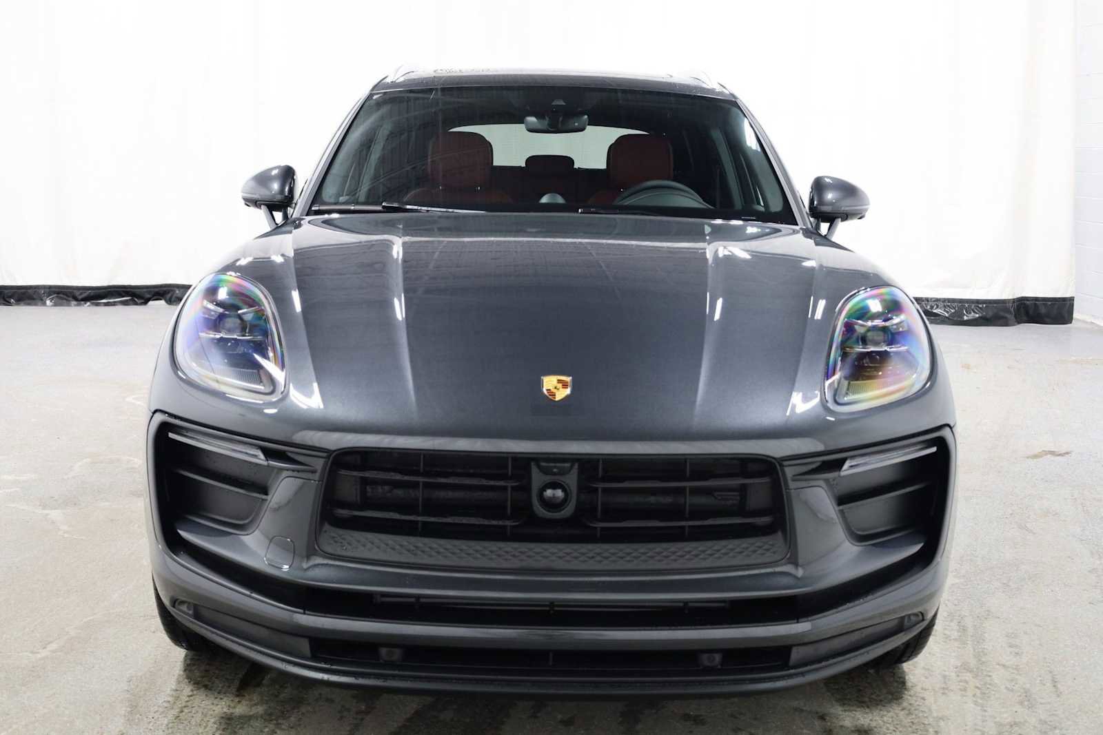 New 2026 Porsche Macan image 14