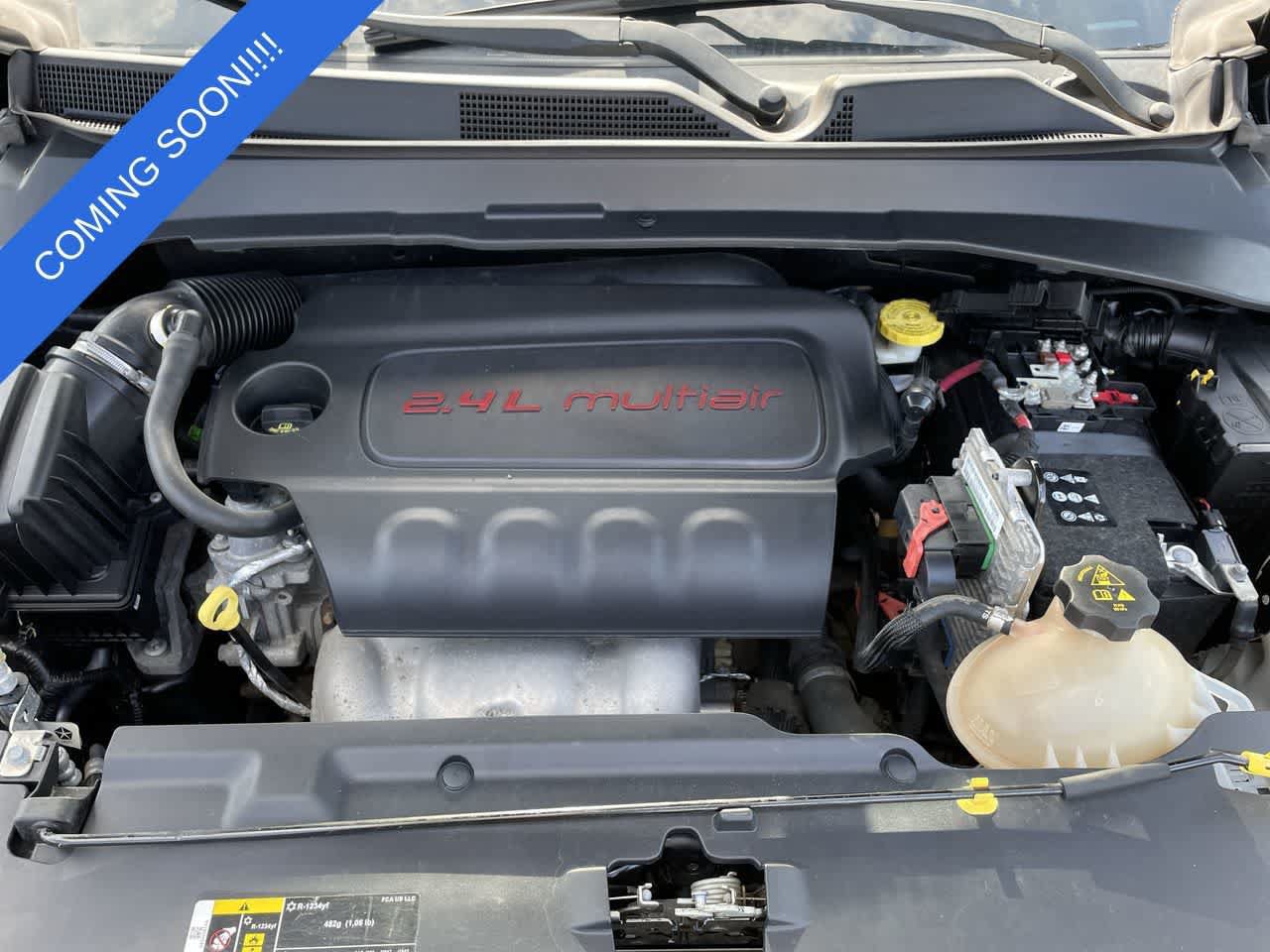 Used 2018 Jeep Compass Latitude w/ Cold Weather Group AWD/4WD image 32