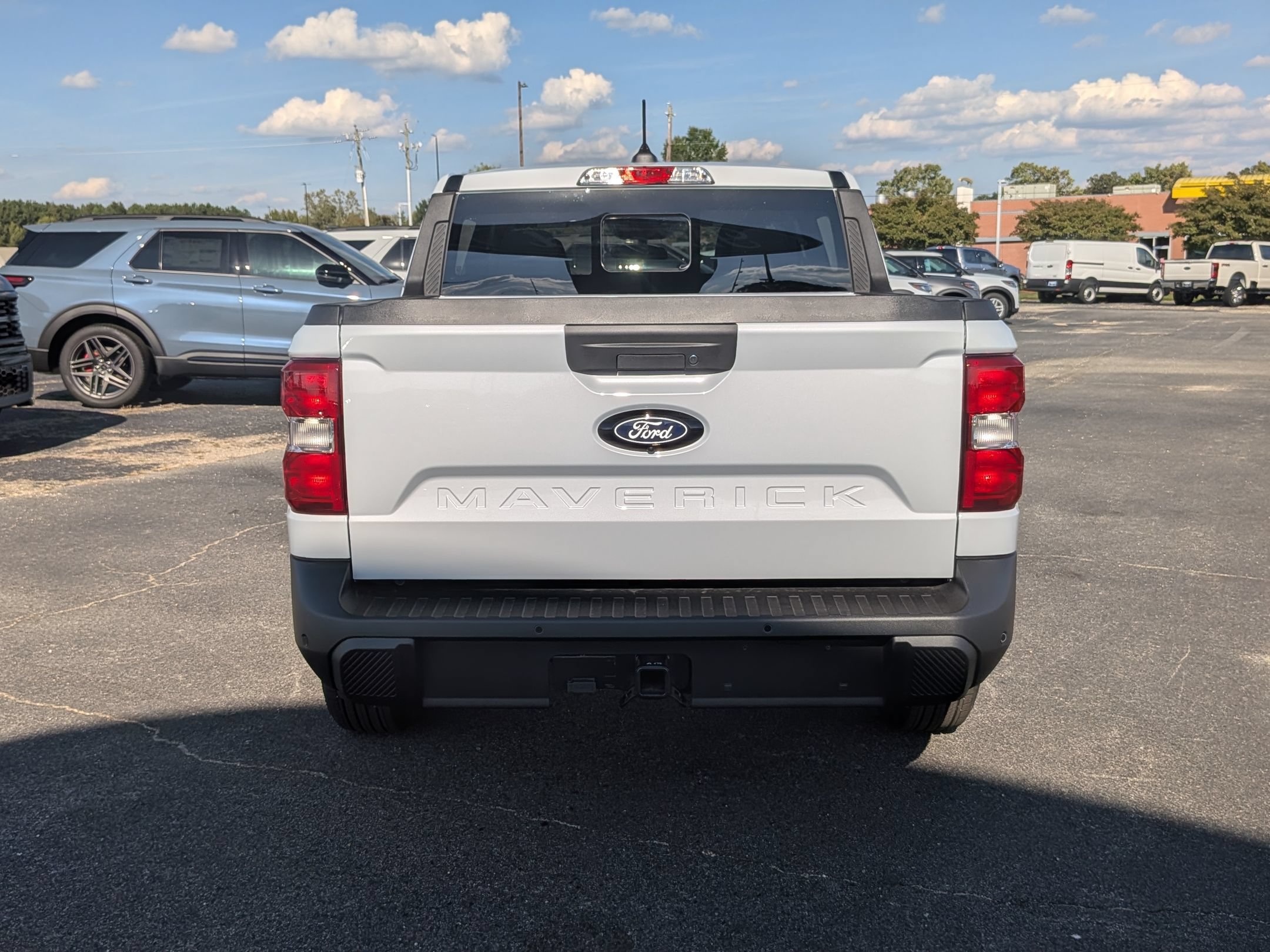 New 2026 Ford Maverick XLT w/ XLT Luxury Package FWD image 5