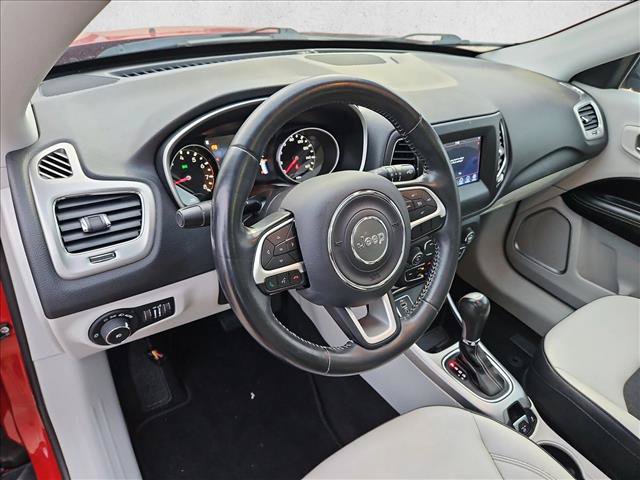 Used 2019 Jeep Compass Latitude w/ Popular Equipment Group FWD image 10