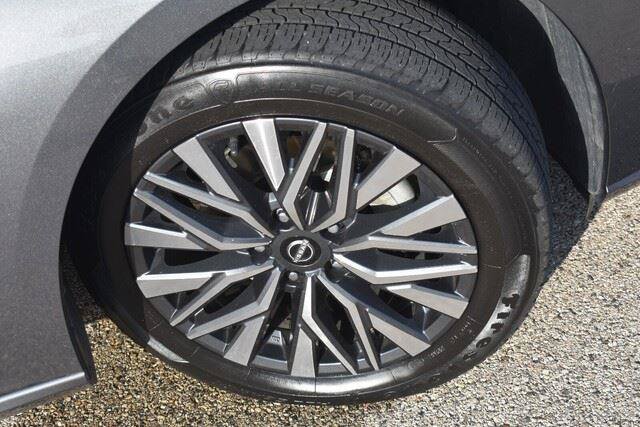 Used 2024 Nissan Altima 2.5 SV FWD image 14