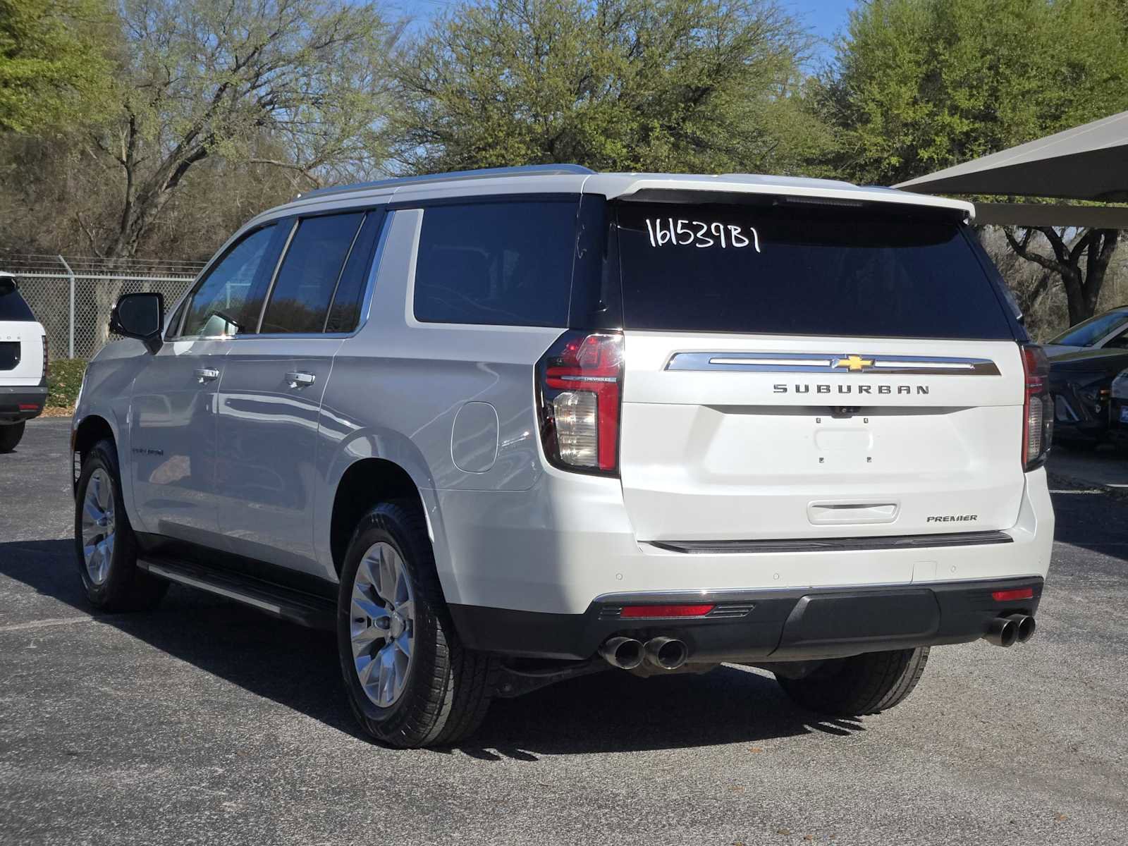 Used 2021 Chevrolet Suburban Premier image 5