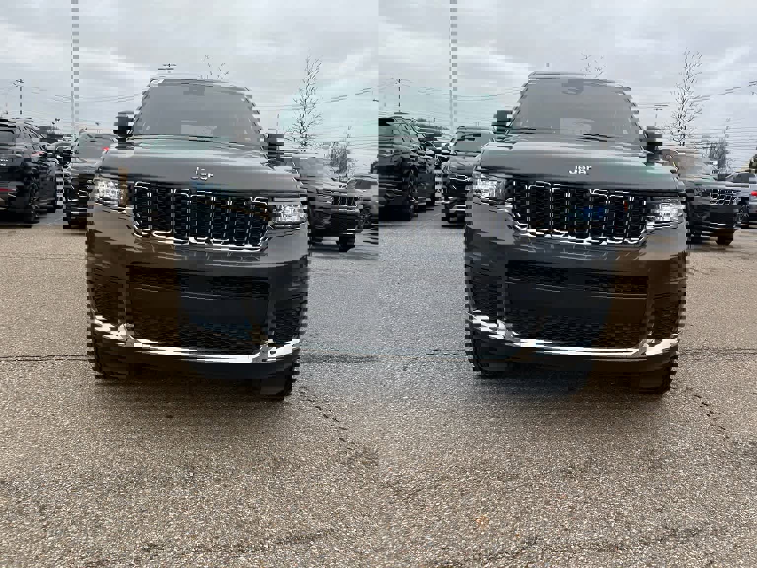 Certified 2024 Jeep Grand Cherokee L Laredo image 3