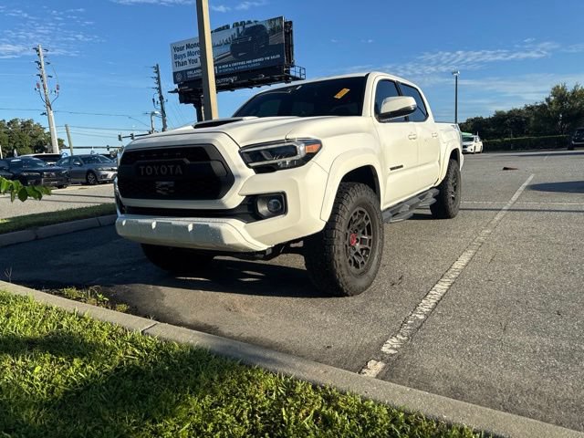 Certified 2022 Toyota Tacoma TRD Sport w/ TRD Premium Sport Package AWD/4WD image 13