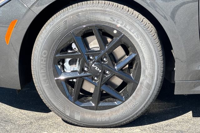 New 2026 Kia K5 LXS image 33